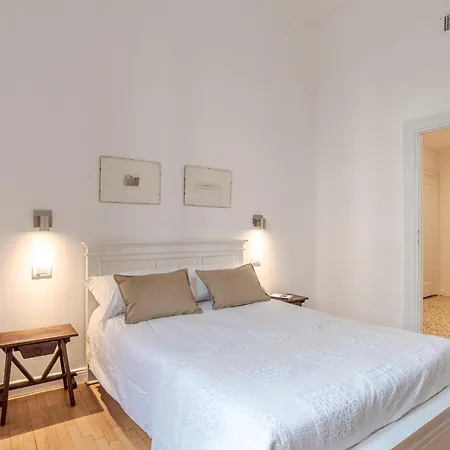 Caspani - Duomo Centro Storico דירה *