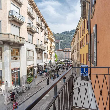 Caspani - Duomo Centro Storico * קומו